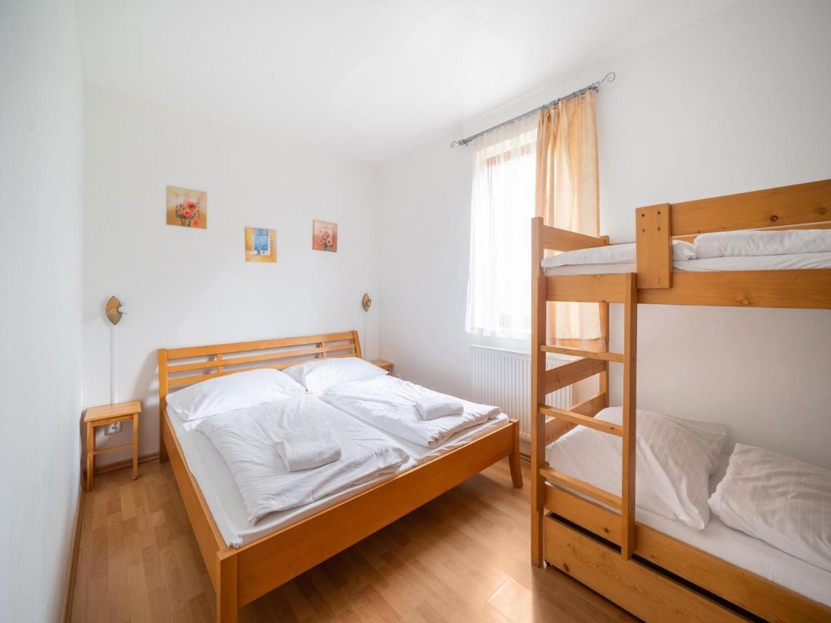 Comfortable Holiday Home In Lipno With Garden Lipno nad Vltavou Exteriör bild